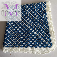Load image into Gallery viewer, Beautiful shells baby blanket